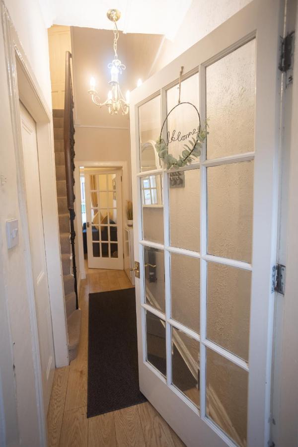 Sandgate 2-Bed Apartment In Ayr Central Location المظهر الخارجي الصورة